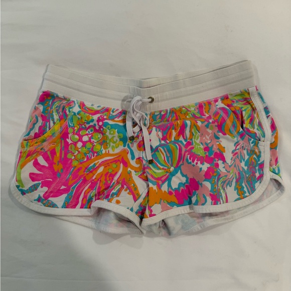 Lilly Pulitzer Pink and White Shorts - Picture 1 of 3